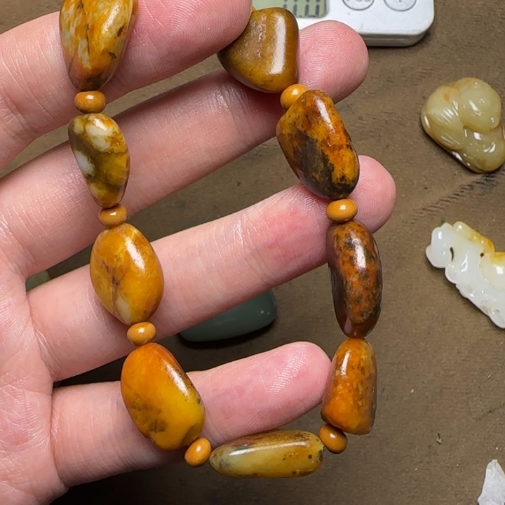 用***哥和田玉未镶嵌挂件