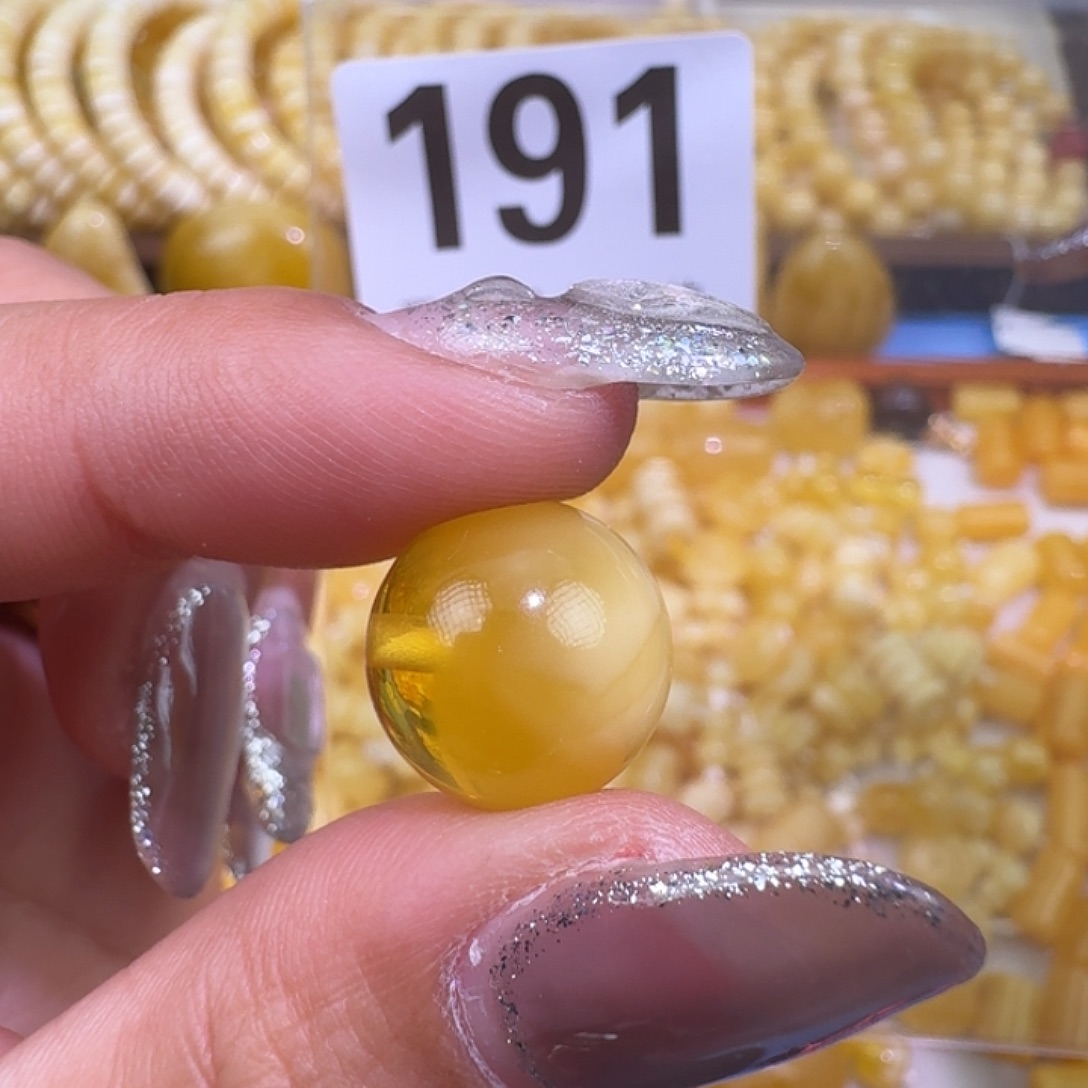 琥珀未镶嵌裸石14.6m