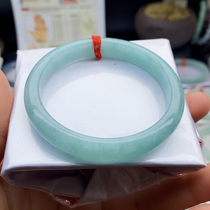 翡翠手镯未镶嵌缅甸天然翡翠A货54.5
