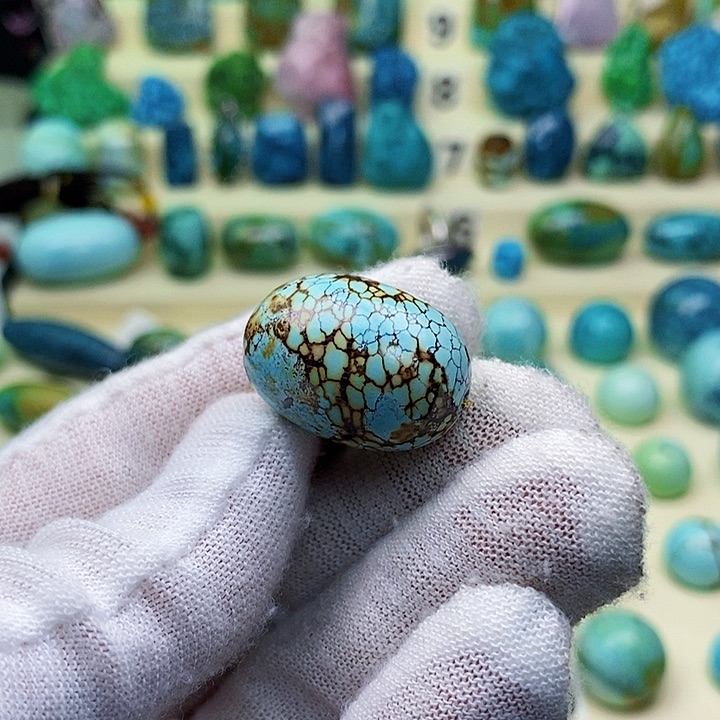 绿松石配饰未镶嵌