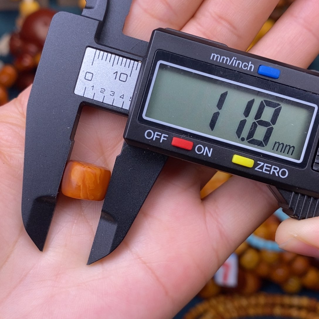 蜜蜡裸石未镶嵌蜜蜡