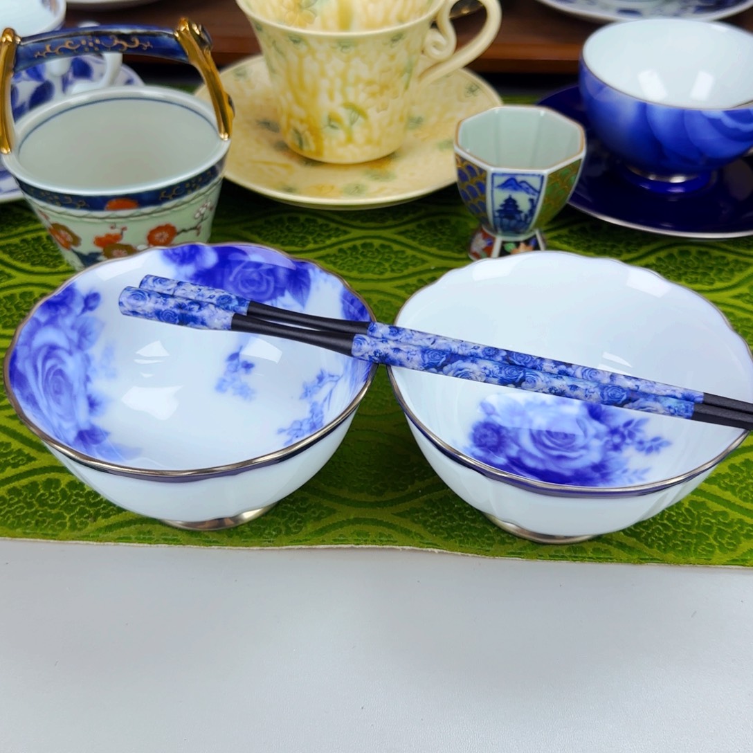 它家陶瓷 很好看！！2