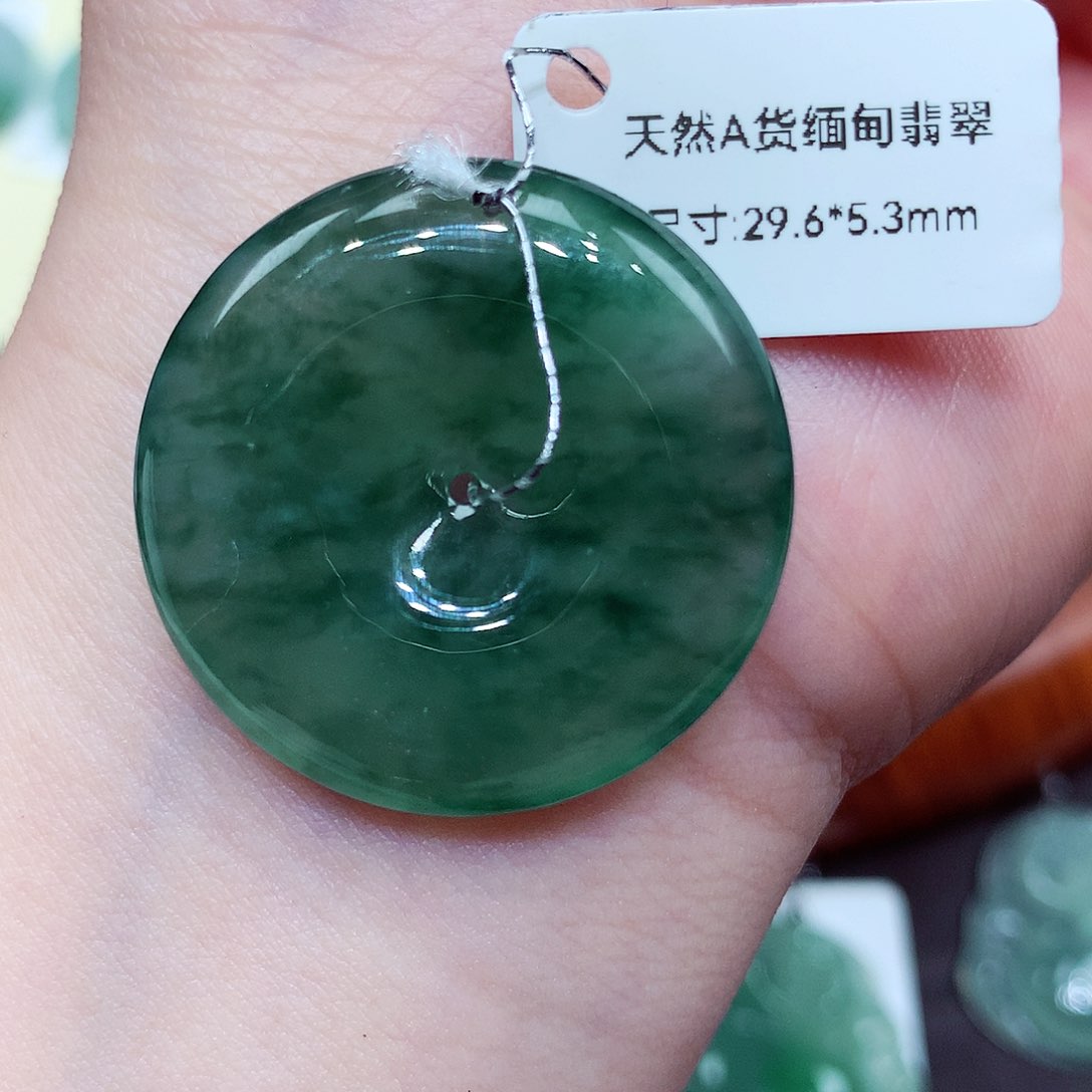 翡翠未镶嵌颈饰平安扣27