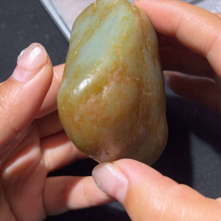 和田玉未镶嵌珠宝奇石