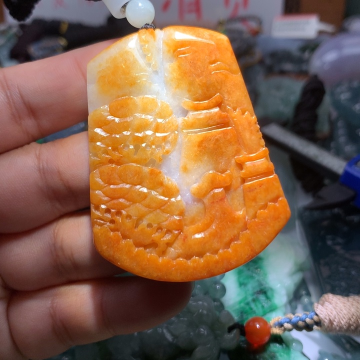 翡翠颈饰未镶嵌保真天然A货翡翠