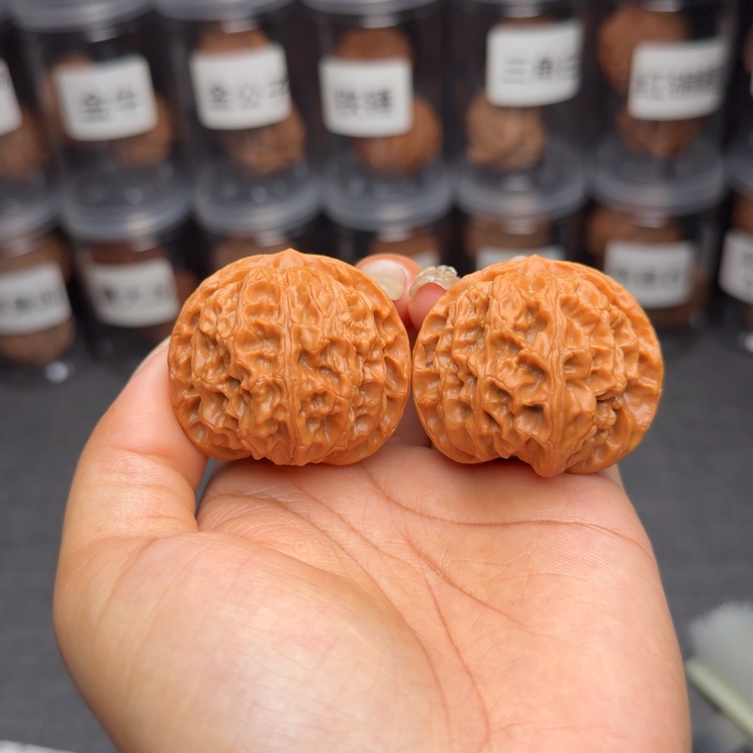 文玩核桃把件苹果园