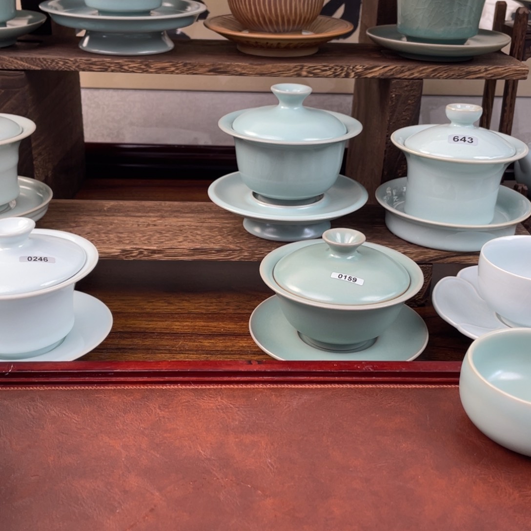 L***f仿古手抓壶……………$