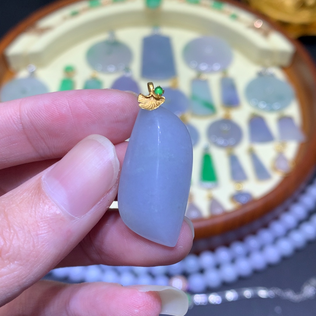 翡翠吊坠(不含链)18K金镶嵌