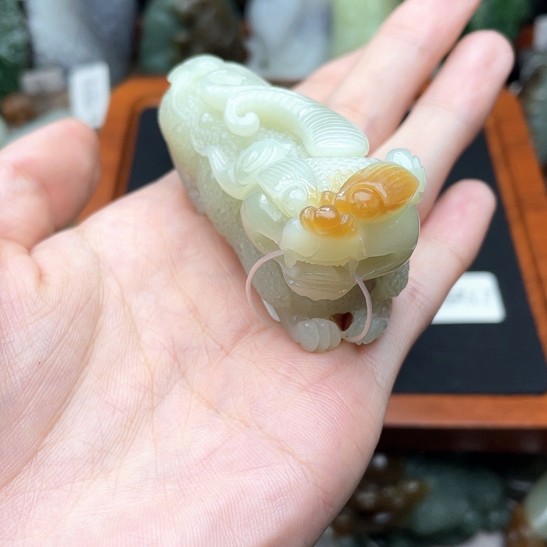 炙***厨未镶嵌和田玉挂件