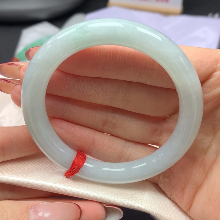 翡翠手镯未镶嵌55圆条