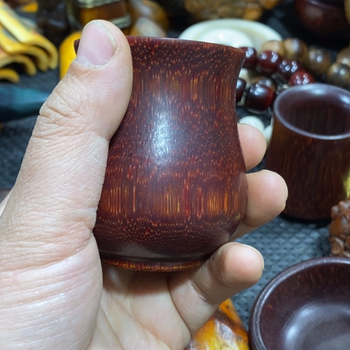 滴血莲花菩提吊坠