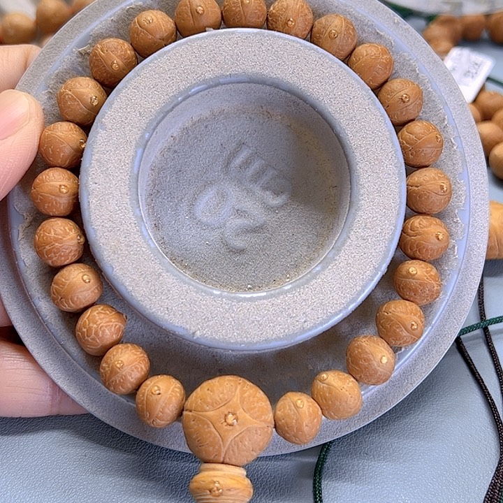 凤眼菩提手串温****。10单仓福利出81@6769