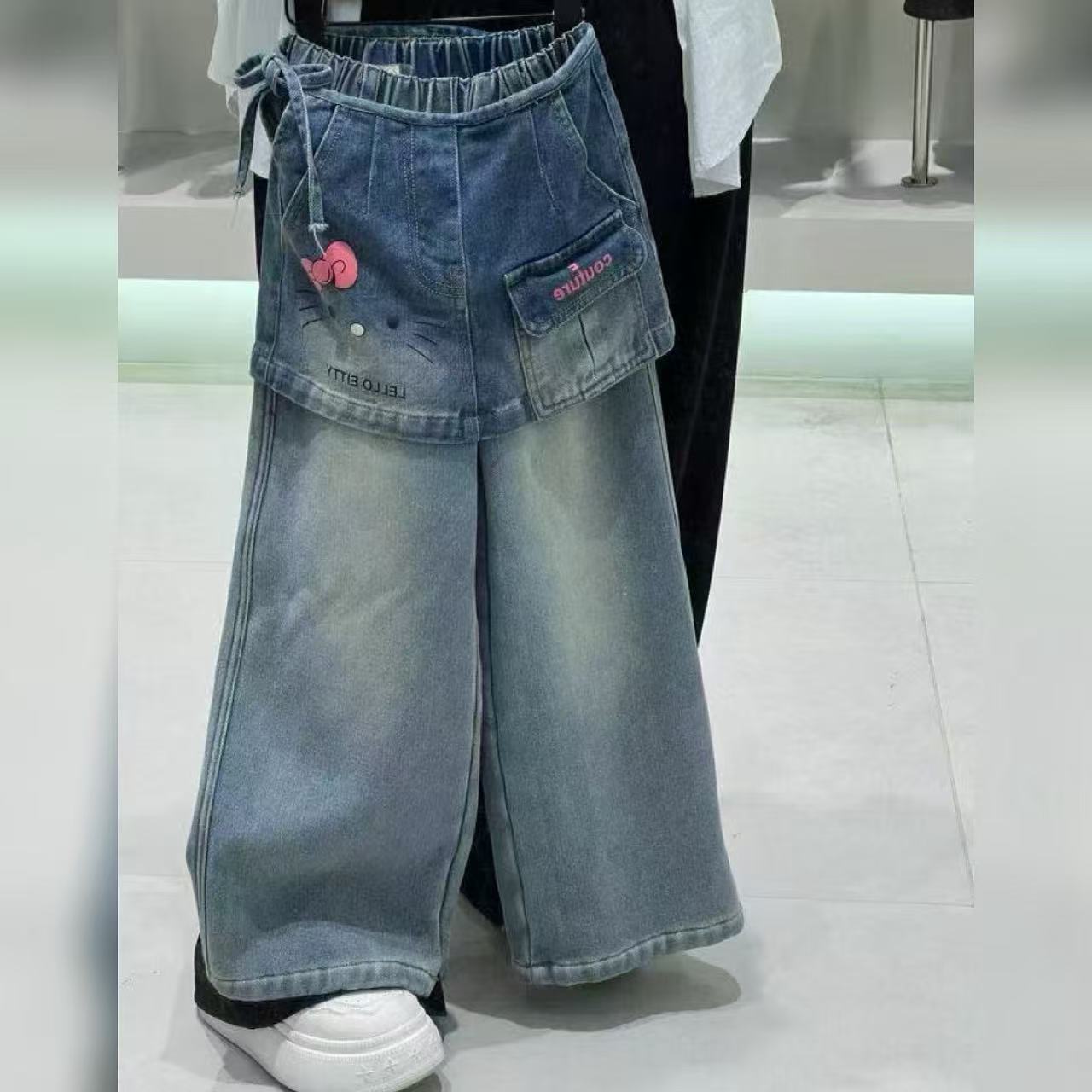 【2025秋冬韩款】加绒Kitty印花可拆卸屁帘儿童牛仔裤x1657