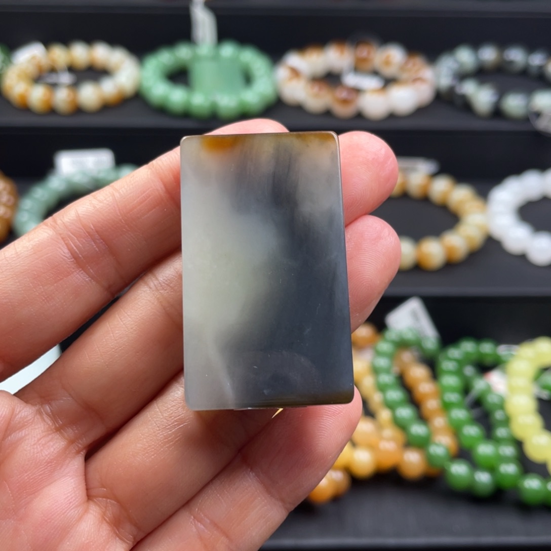 和田玉未镶嵌项链