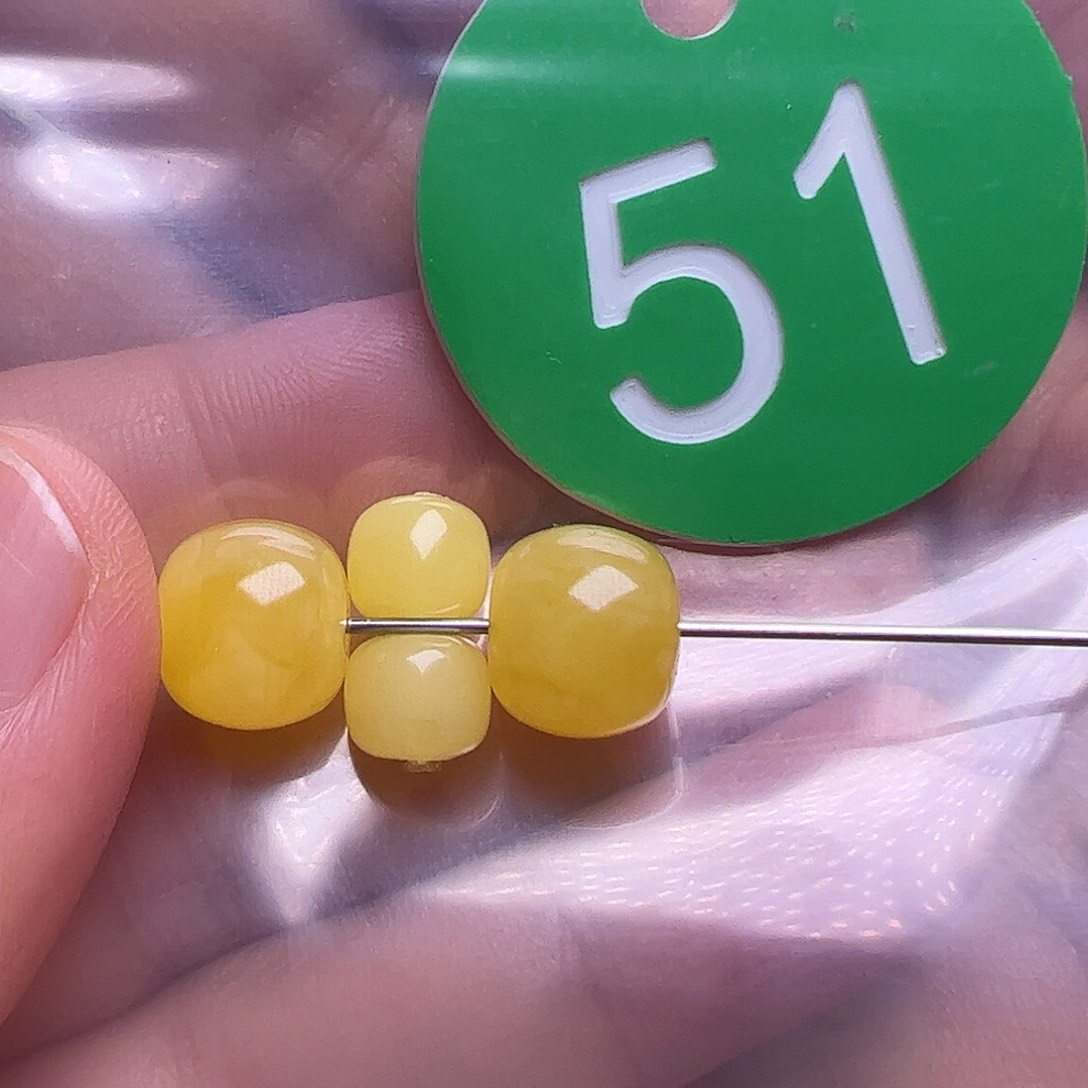 蜜蜡未镶嵌珠宝奇石关****e7-10m m