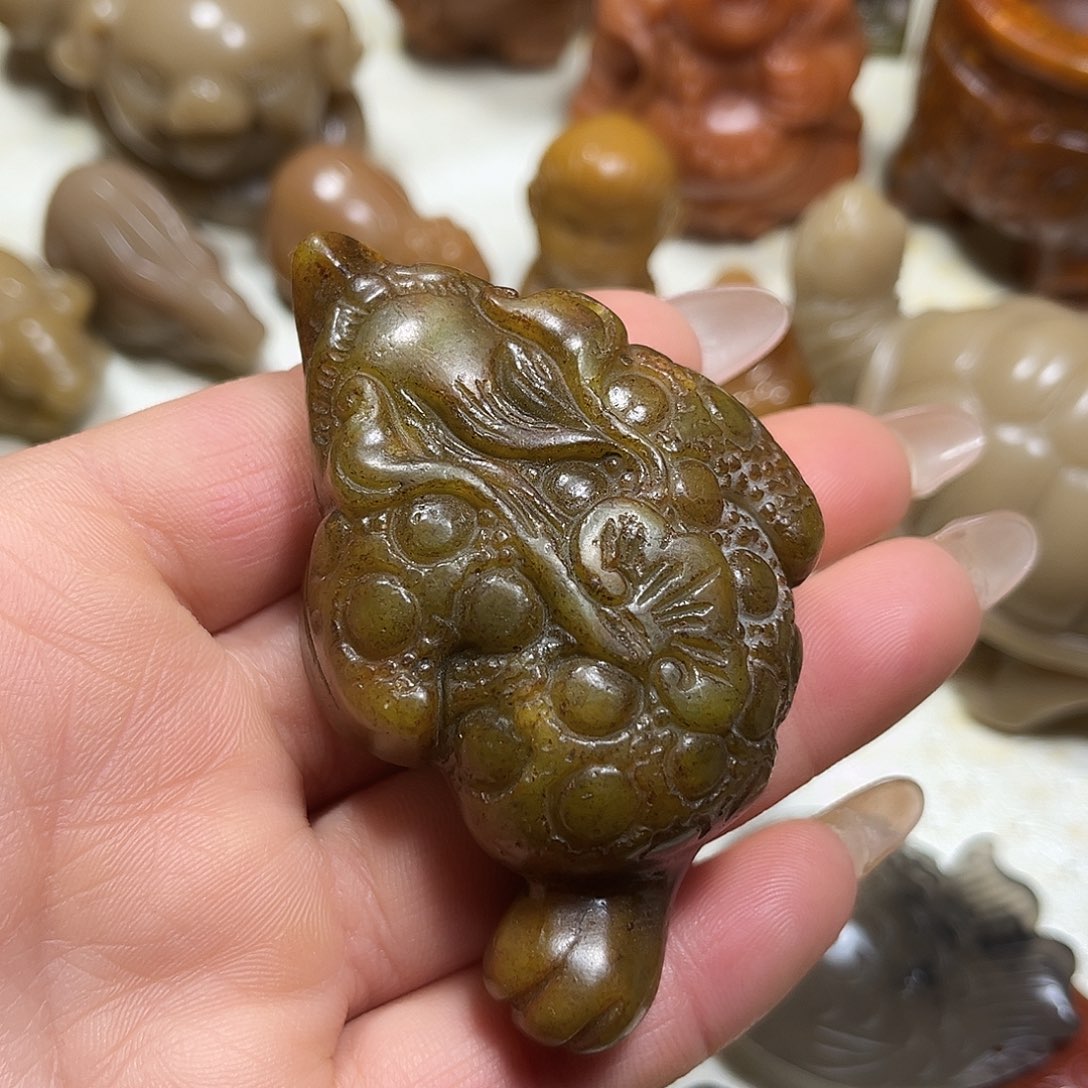 白玉菩提吊坠白玉菩提吊坠