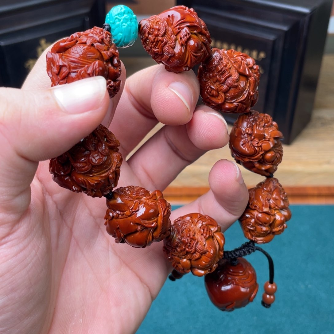 橄榄核吊坠小**丶妙女钟馗表弟回血