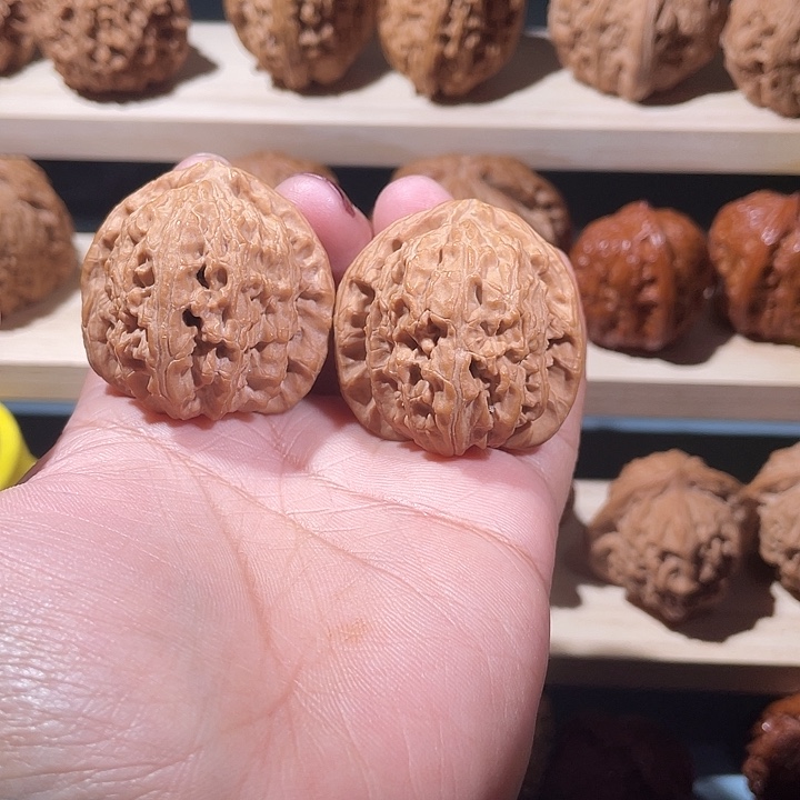 白狮子核桃吊坠全品