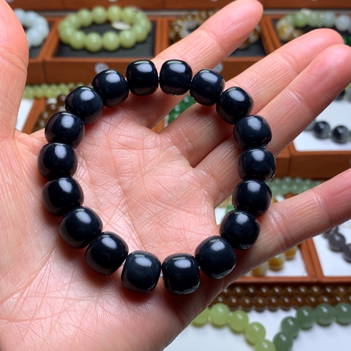 和田玉手串未镶嵌