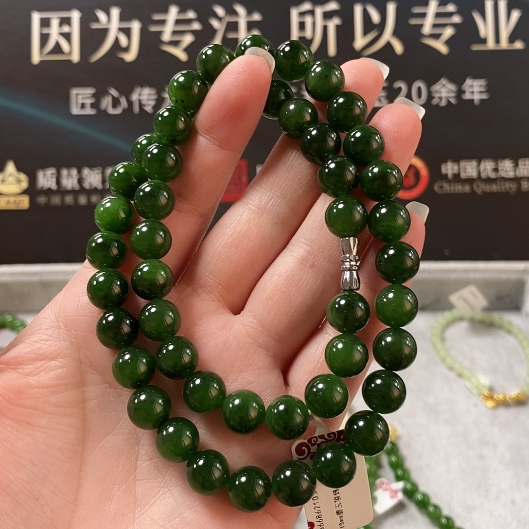 和田玉未镶嵌颈饰jx