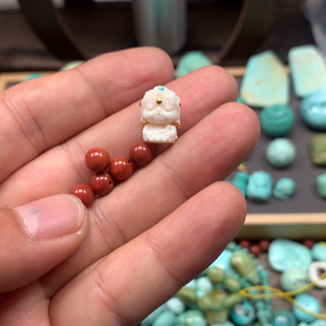 南红玛瑙雕刻未镶嵌