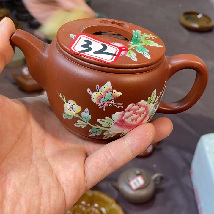 茶壶紫砂87548767584