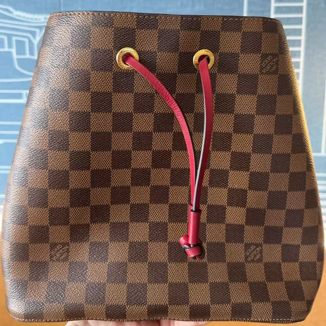 95新 LouisVuitton/路易威登 98新 房贸/LV/棋盘格水桶包