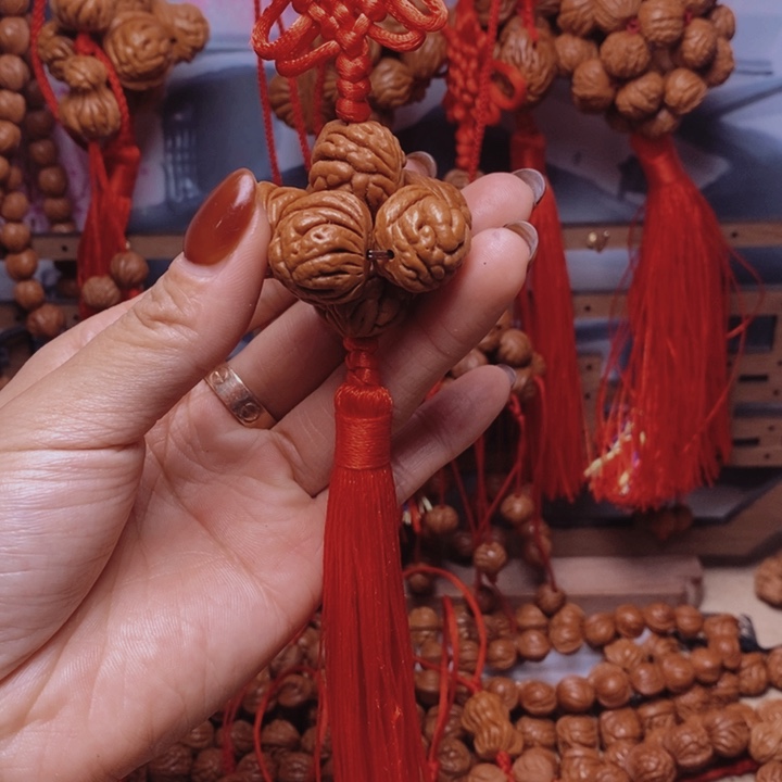 桃核吊坠龙纹桃枭