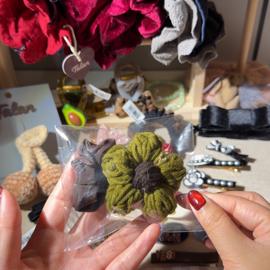 布艺非金属绿色小花发绳