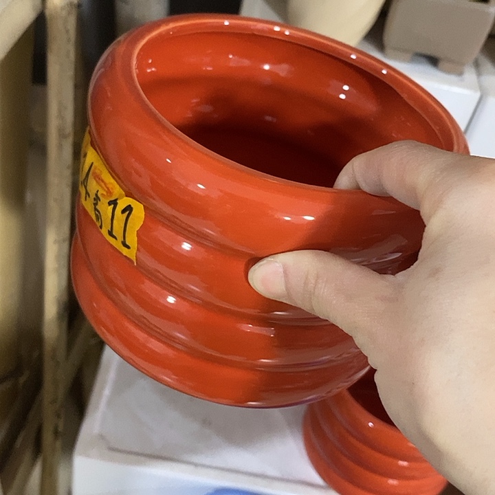 陶盆有孔 瑕疵针孔漏釉介意勿拍外口 12.5外高11