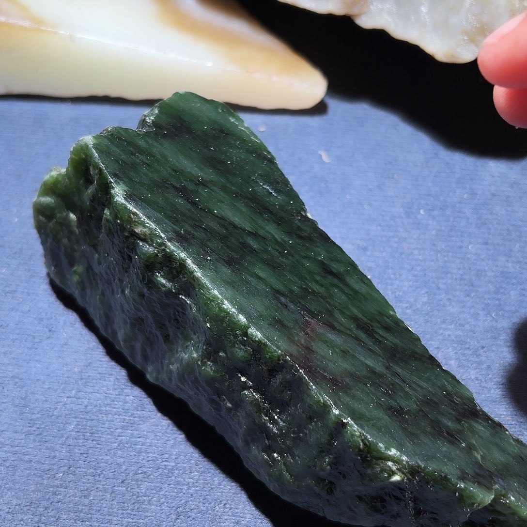 和田玉未镶嵌珠宝奇石