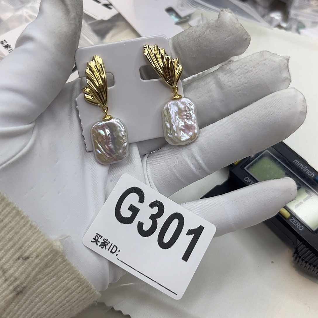 淡水珍珠耳饰合金