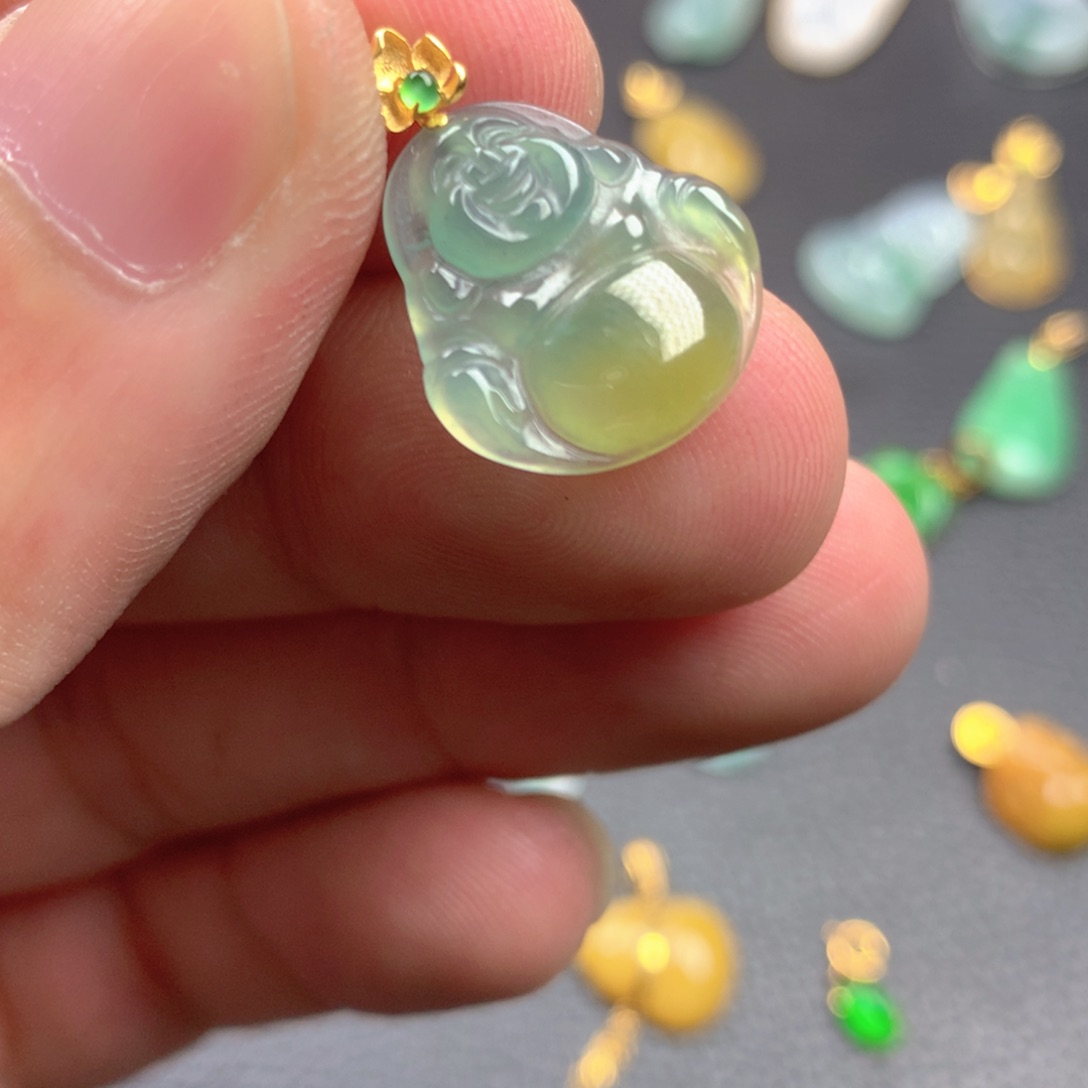【闪购商品】颈饰18K金镶嵌翡翠翡翠