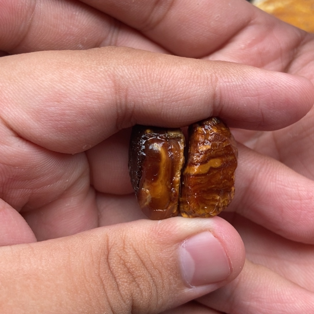 菲***凡定制琥珀未镶嵌定制