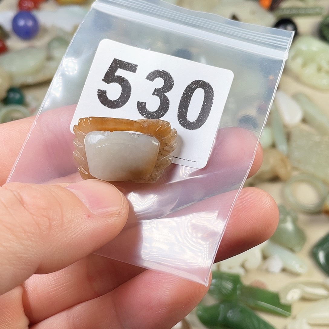 和田玉（糖玉）颈饰未镶嵌