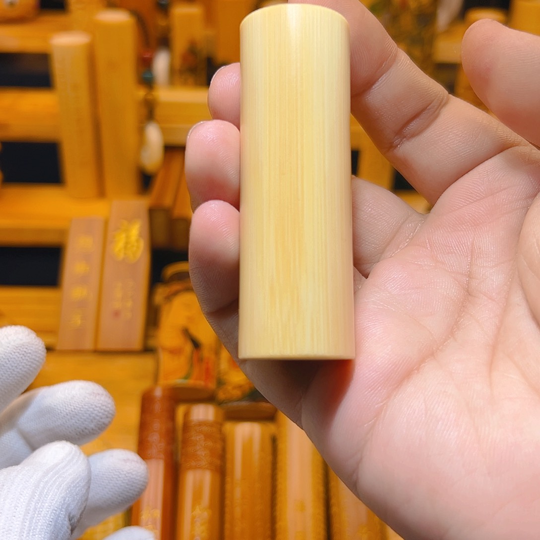 竹阿***睡竹雕………………………………………………