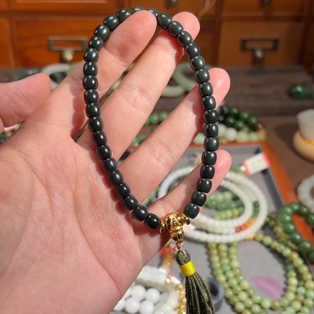 和田玉手串未镶嵌