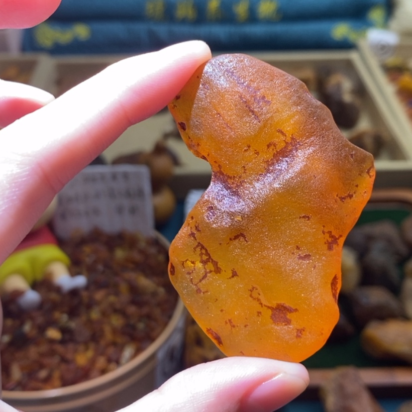 【闪购商品】未镶嵌琥珀珠宝奇石