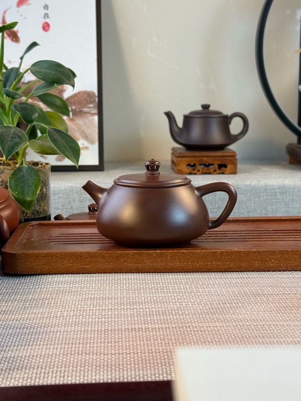 原矿优质紫泥  镂空石瓢200cc紫砂壶