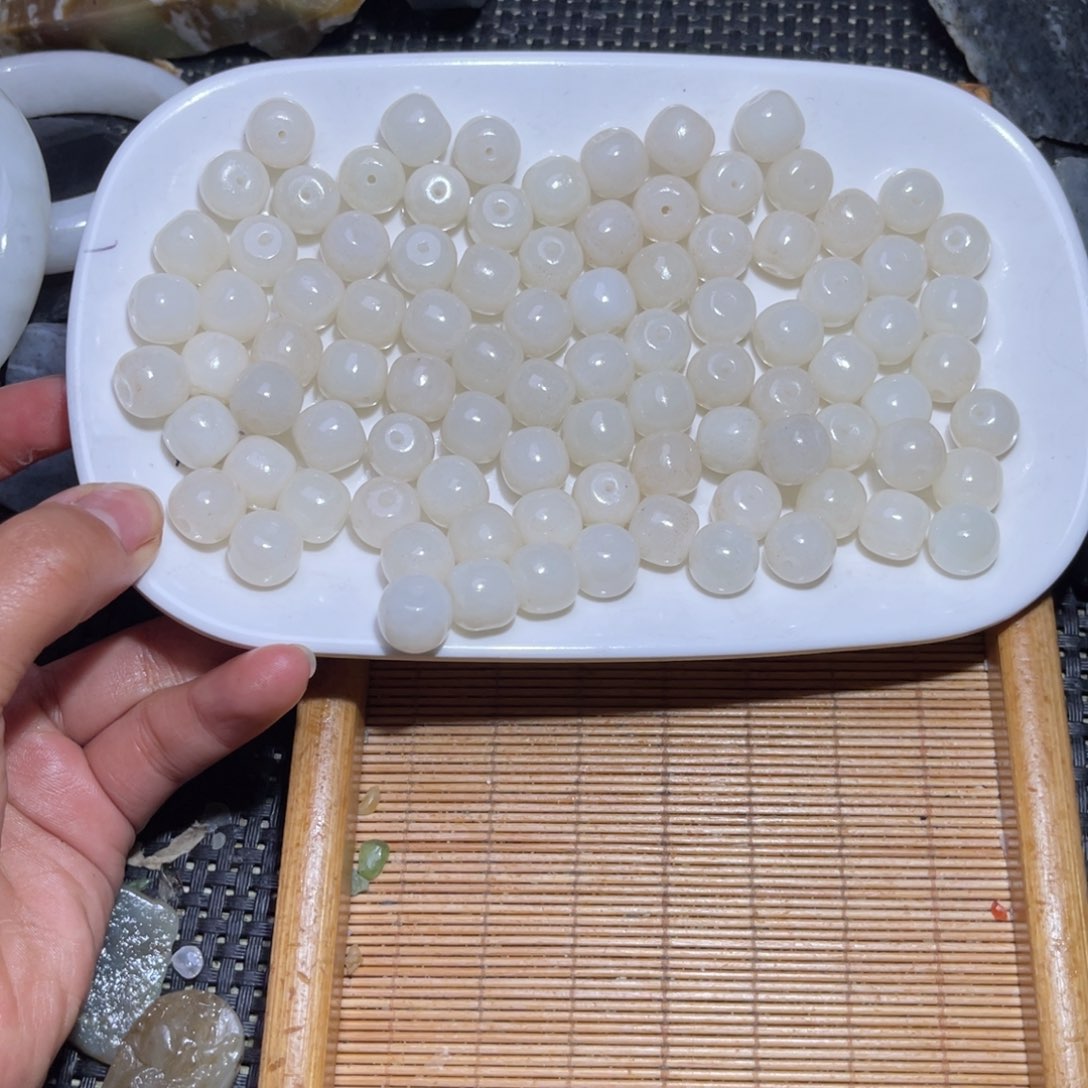 未镶嵌和田玉车挂