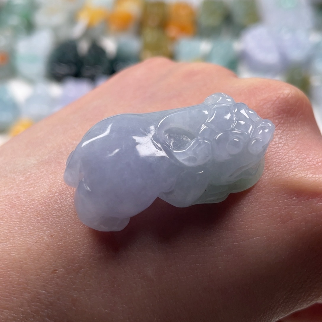 翡翠吊坠(赠链)未镶嵌