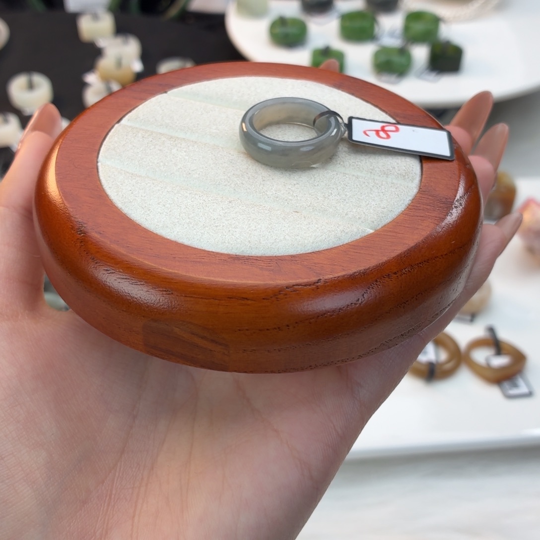 和田玉未镶嵌戒指灰轮胎17.1j33