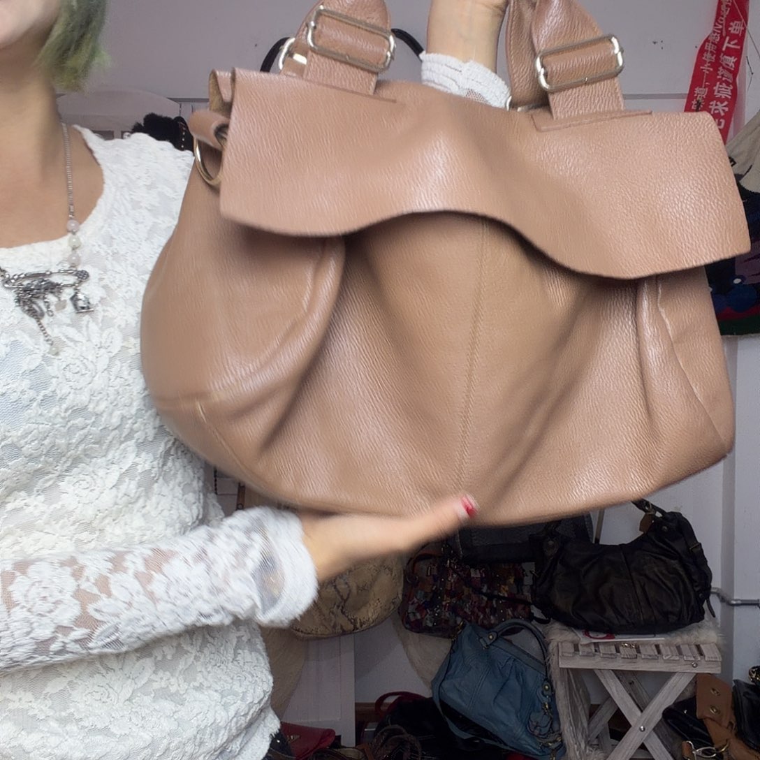 擁***亮牛皮（革）宝贝宝贝宝贝宝贝宝贝宝贝宝贝