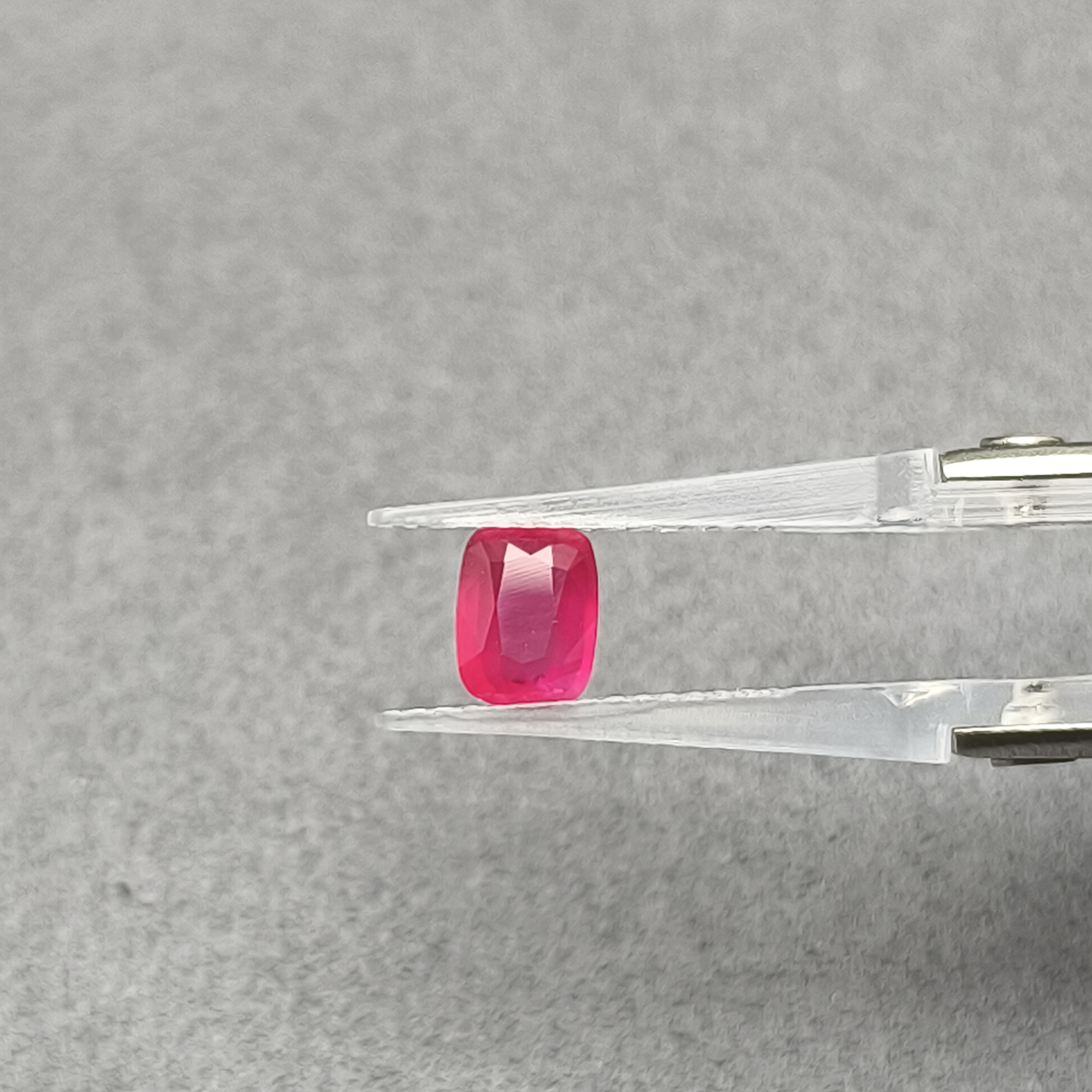 Ruby N 红宝石-2.1ct（01117500）1018