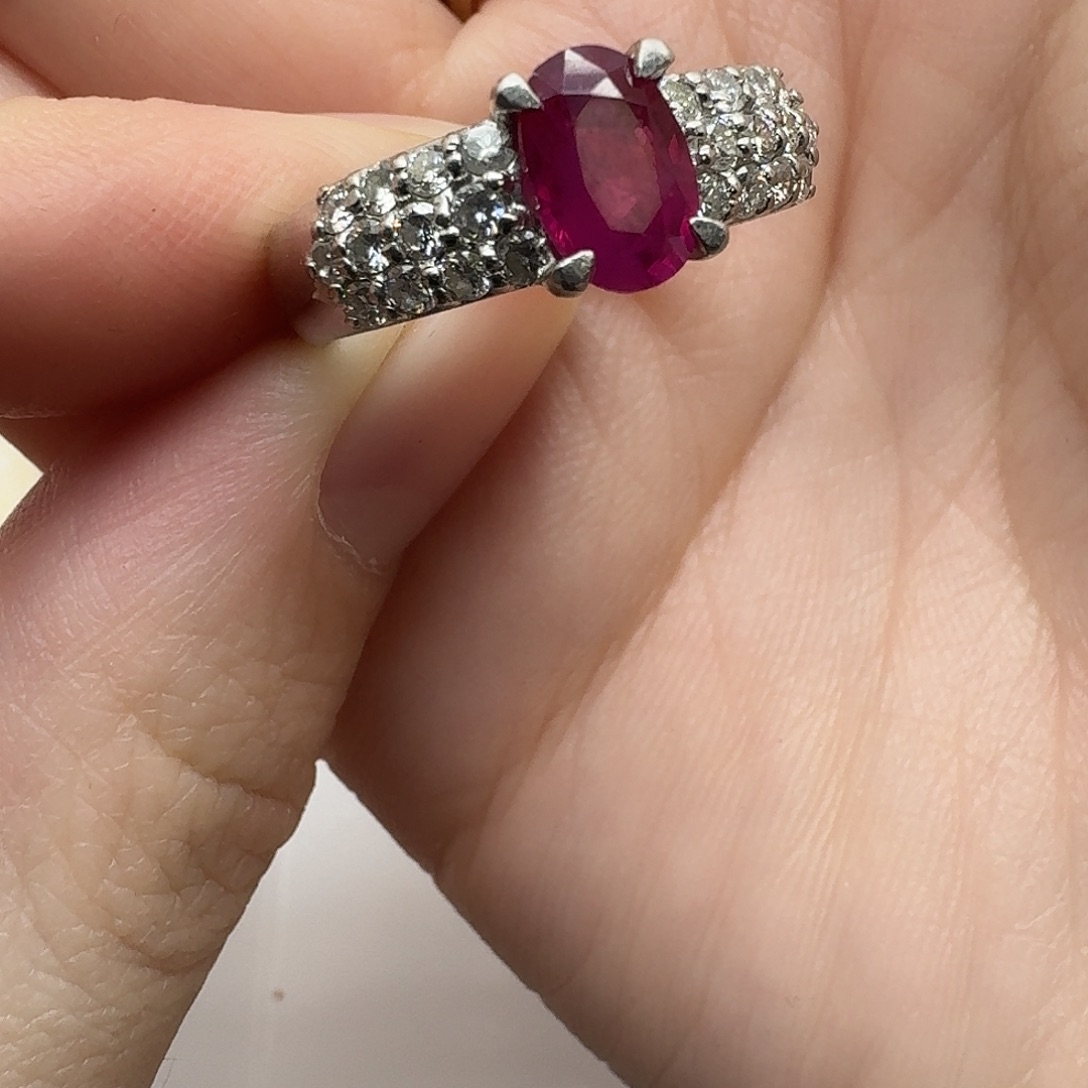 红宝石戒指未镶嵌