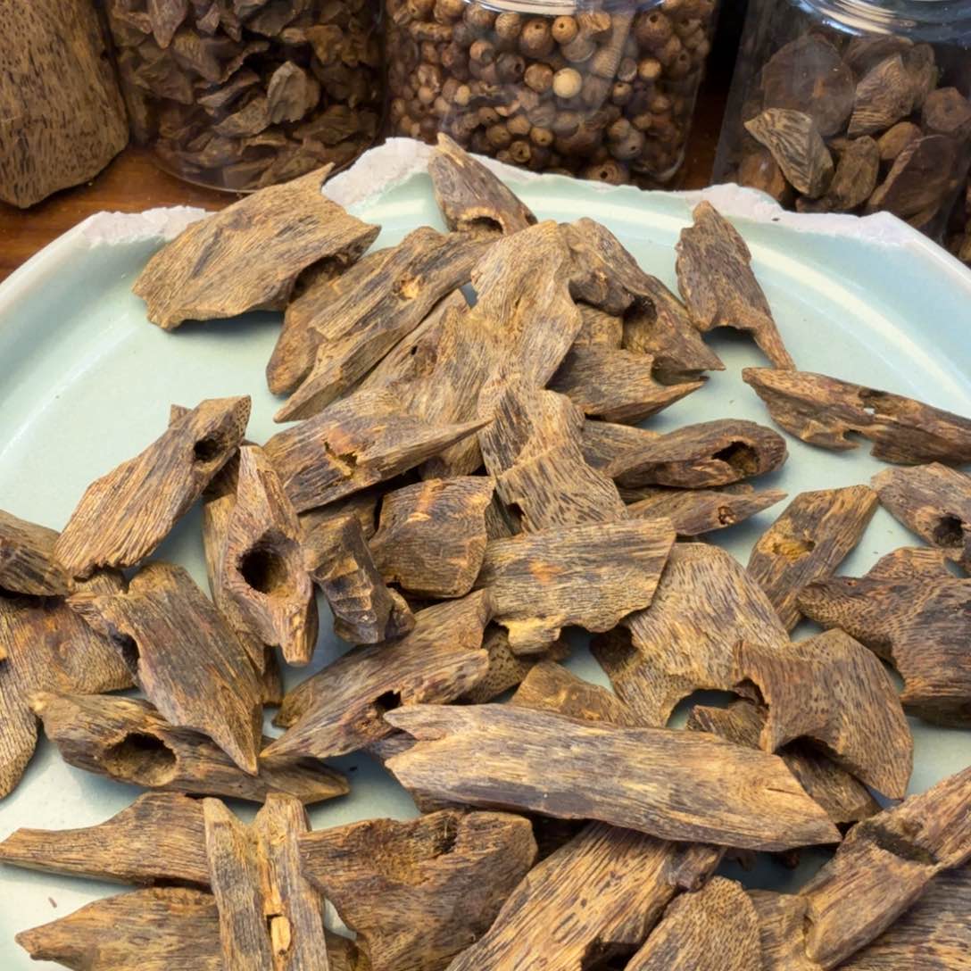 沉香沉香碎屑沉水乌身原叶熏香料20g