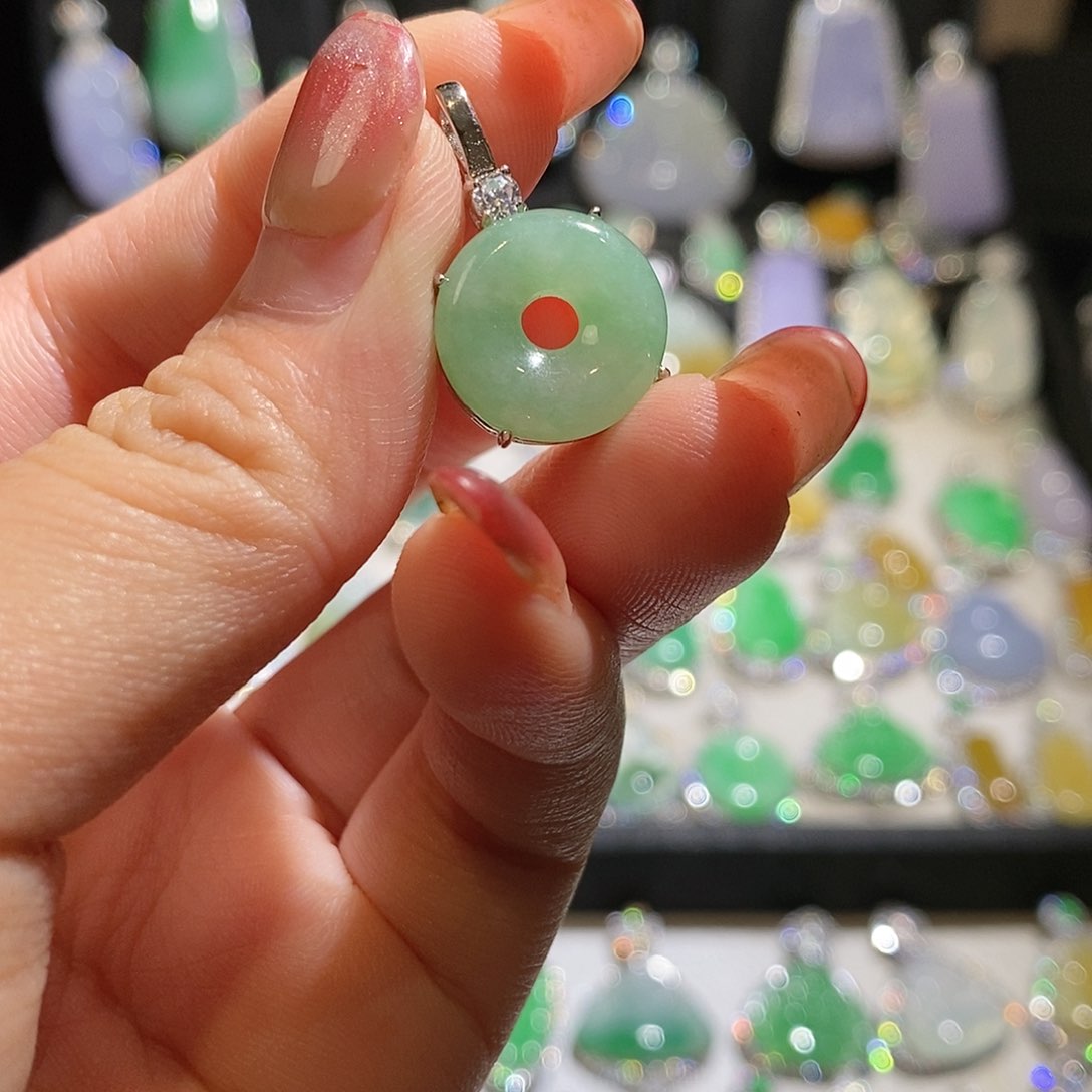 翡翠银S925镶嵌颈饰天然翡翠