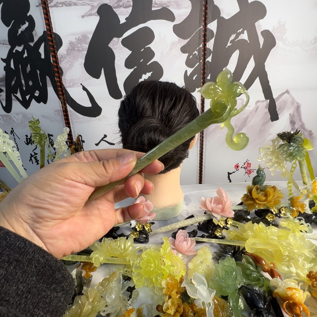 蛇纹石玉未镶嵌发饰