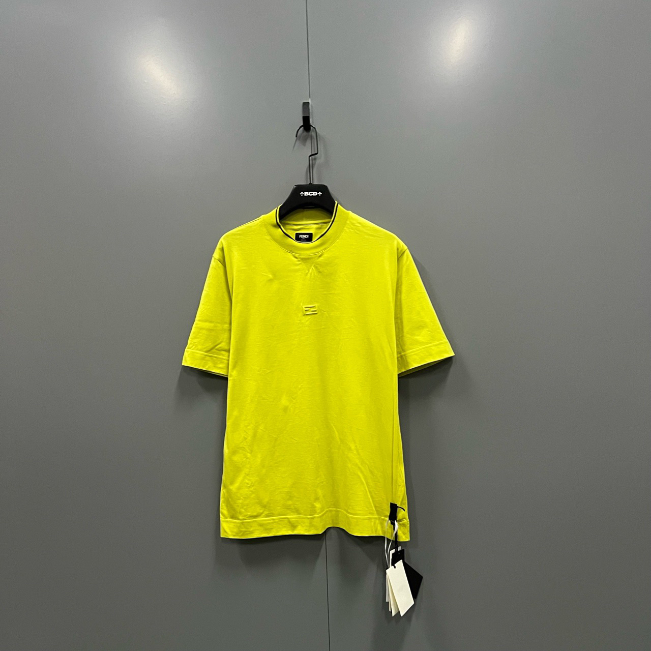 未使用 FENDI/芬迪 (ll) 浮雕logo短袖 S M码013082