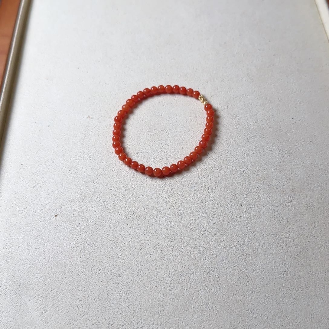 南红玛瑙手串未镶嵌弹****肪